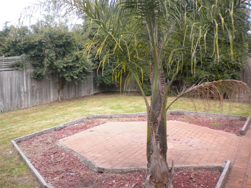 12 Lang Road, Langwarrin VIC 3910