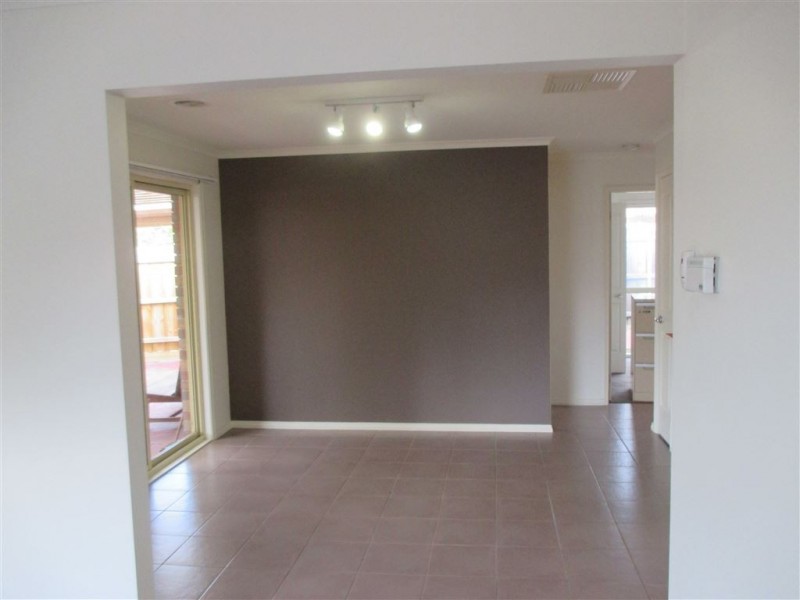 2/55 Richard Drive, Langwarrin VIC 3910