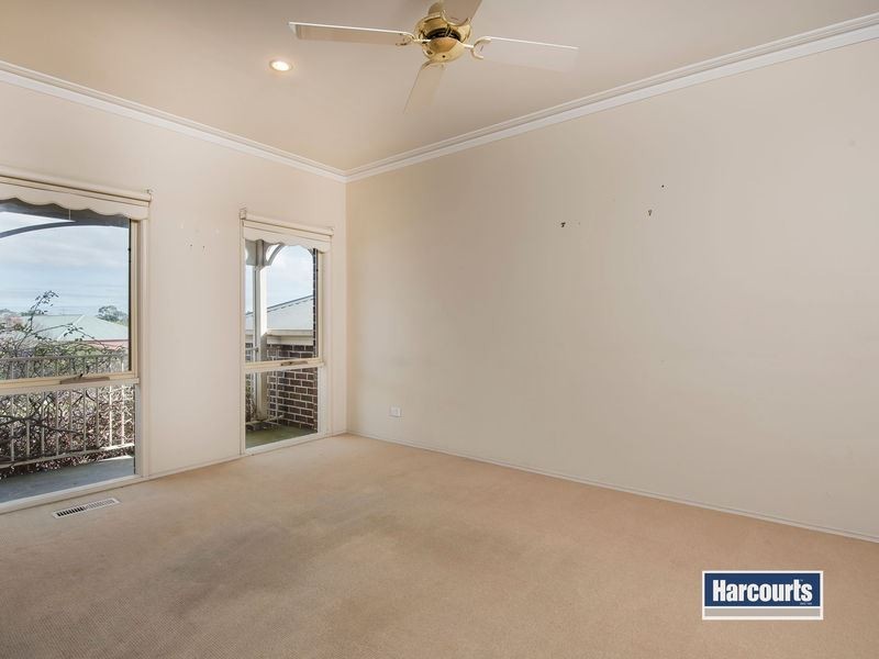 21 Huntingtower Crescent, Langwarrin VIC 3910
