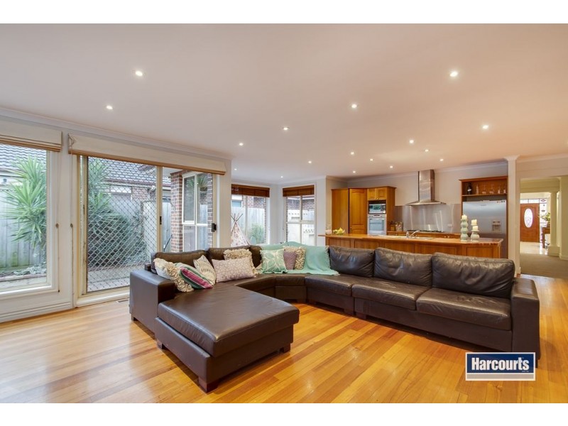 10 Netherclift Court, Mornington VIC 3931