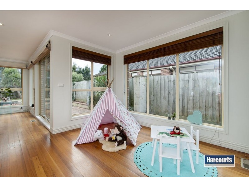 10 Netherclift Court, Mornington VIC 3931