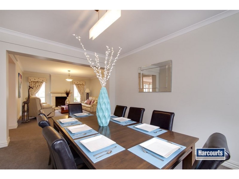 10 Netherclift Court, Mornington VIC 3931