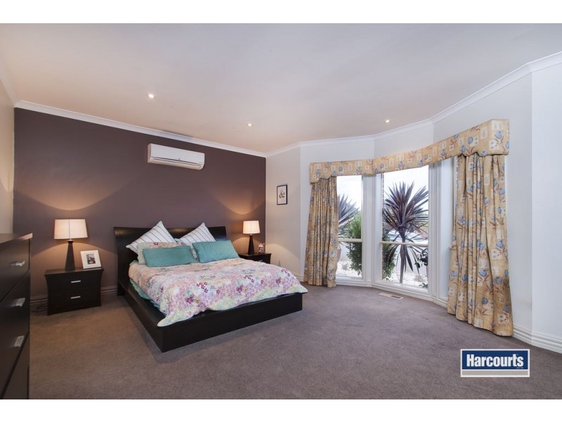 10 Netherclift Court, Mornington VIC 3931