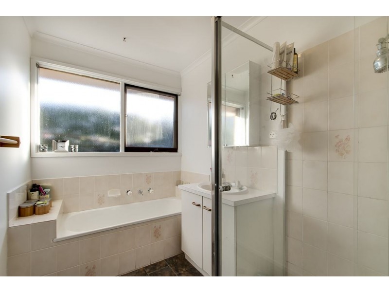 3 Leonard Drive, Langwarrin VIC 3910