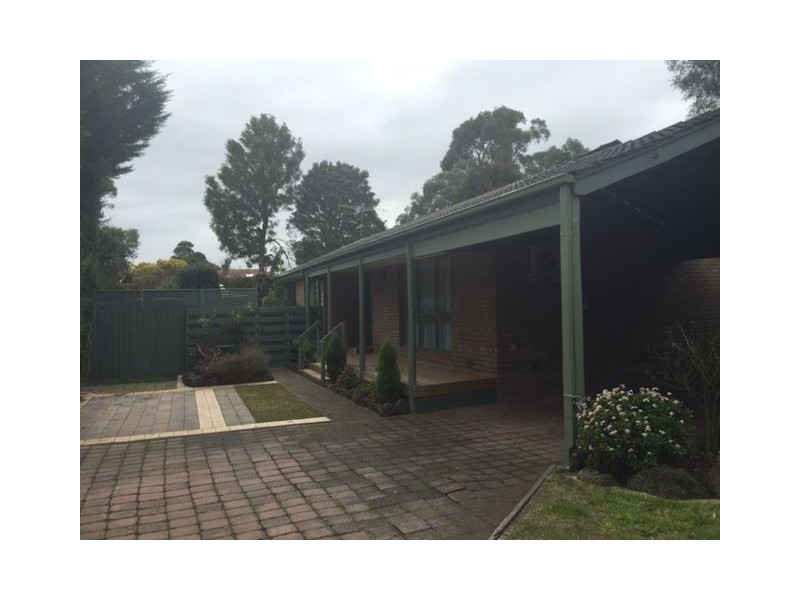 5 Dunraven Court, Langwarrin VIC 3910