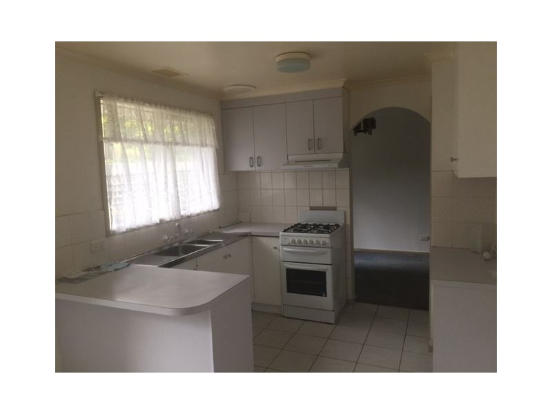 5 Dunraven Court, Langwarrin VIC 3910