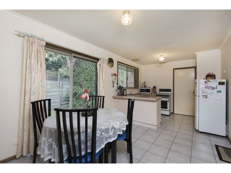 2/11 Lloyd Street, Langwarrin VIC 3910