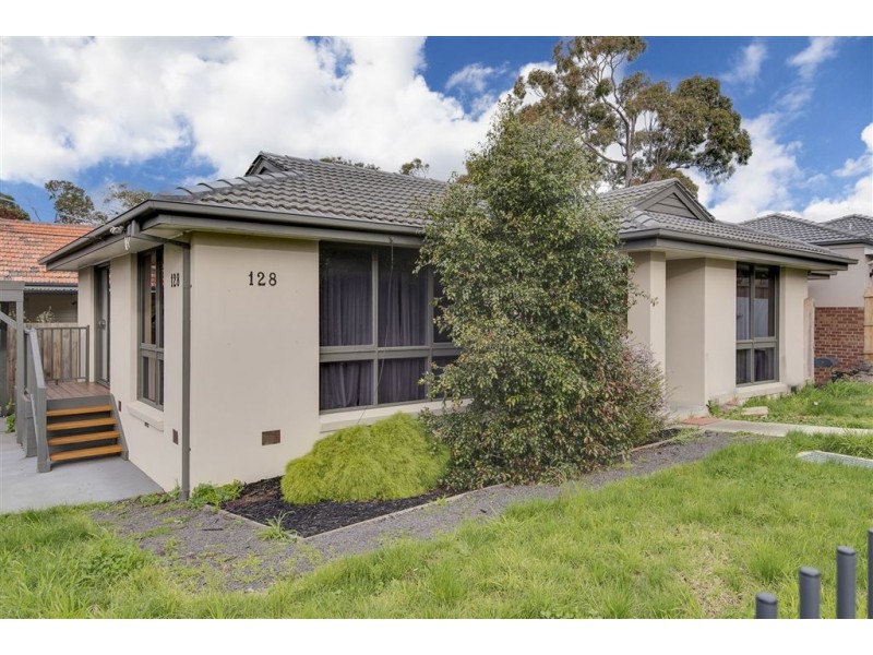 2B Lloyd Street, Langwarrin VIC 3910