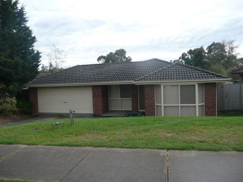 11 Monique Drive, Langwarrin VIC 3910