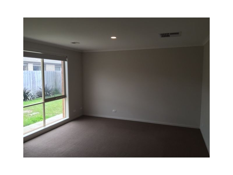 31 Myhaven Cct, Carrum Downs VIC 3201