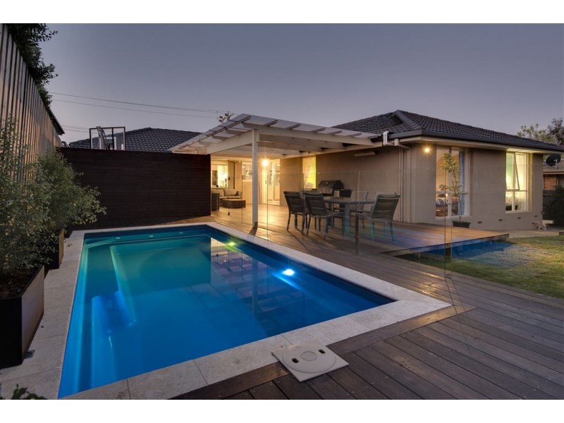 8 Bayport Drive, Langwarrin VIC 3910