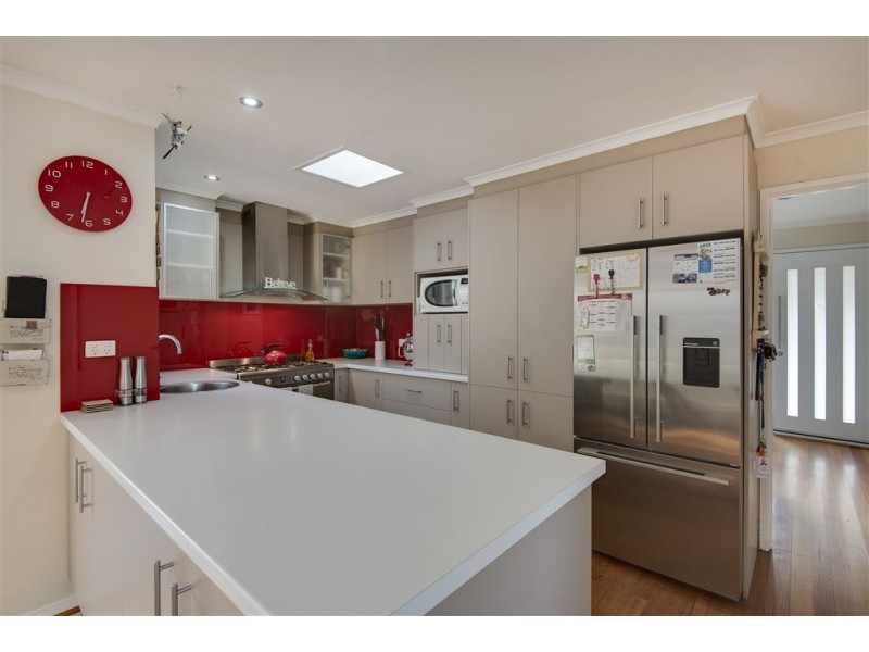 8 Bayport Drive, Langwarrin VIC 3910