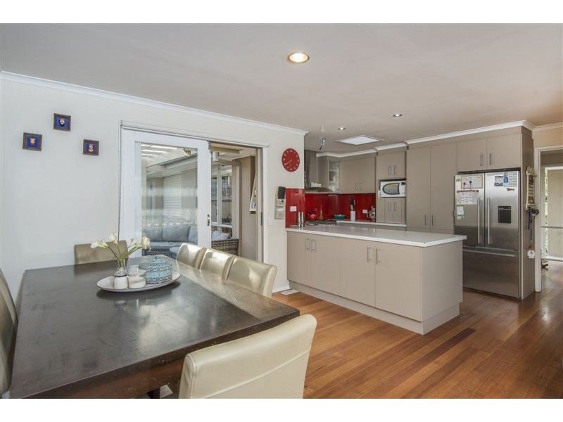 8 Bayport Drive, Langwarrin VIC 3910