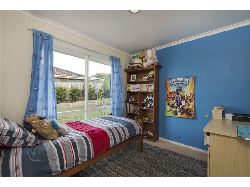 8 Bayport Drive, Langwarrin VIC 3910