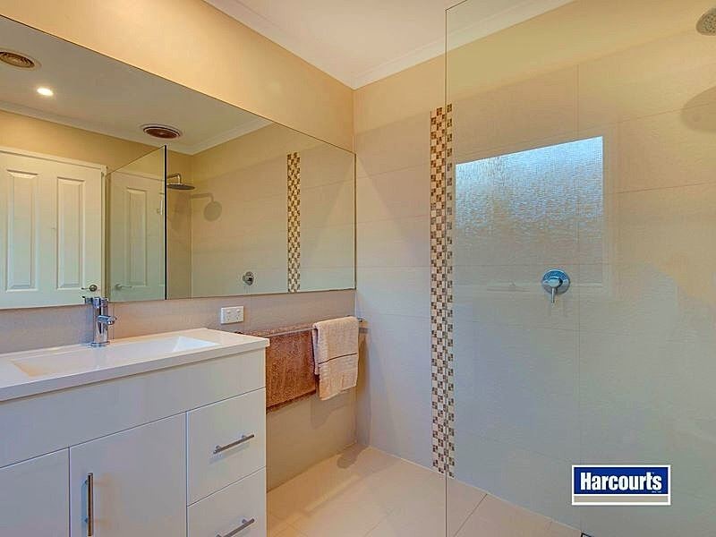 5 Allington Place, Langwarrin VIC 3910