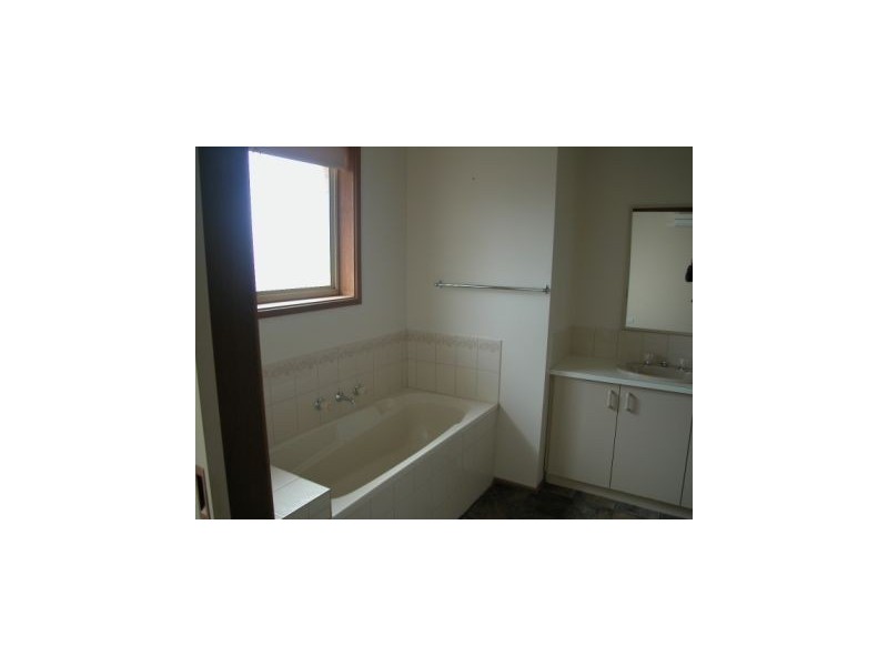 12/10 Lemnian Court, Langwarrin VIC 3910