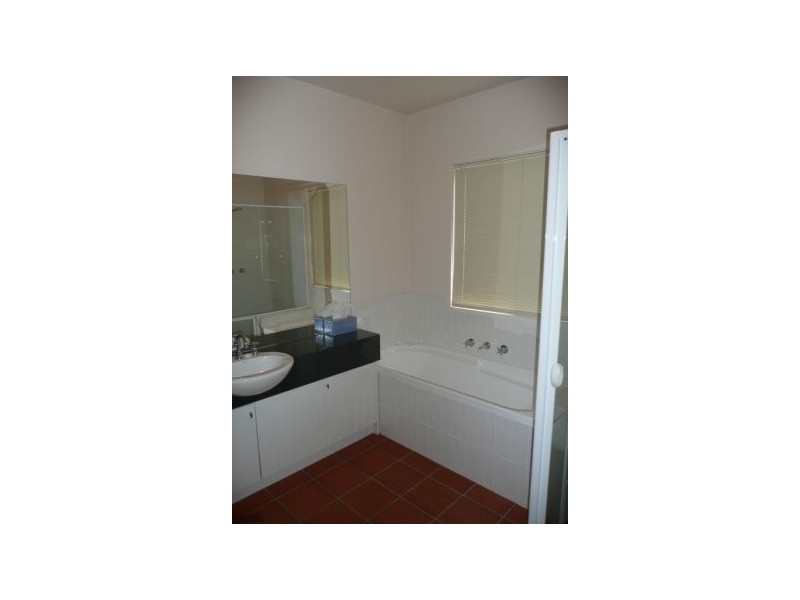 4 Roselands Court, Langwarrin VIC 3910