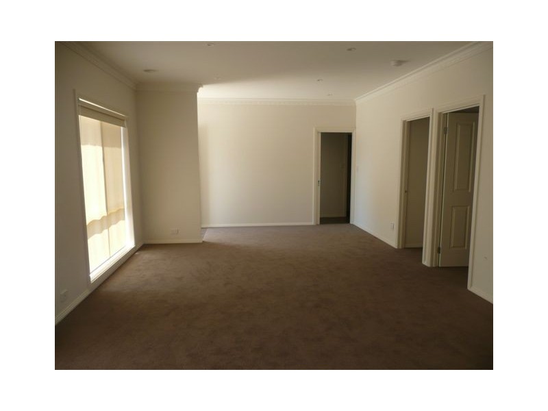 1/30 Myrtle Street, Langwarrin VIC 3910