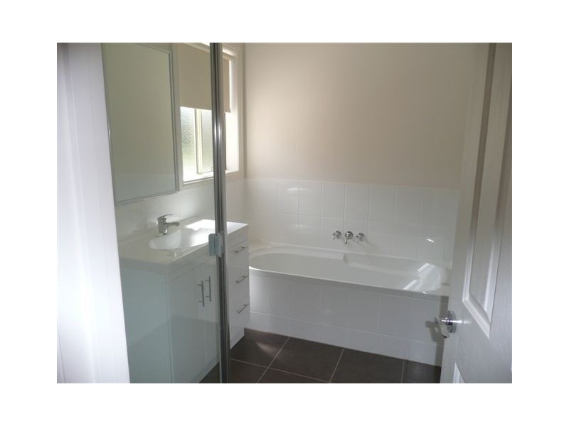 2/30 Myrtle Street, Langwarrin VIC 3910