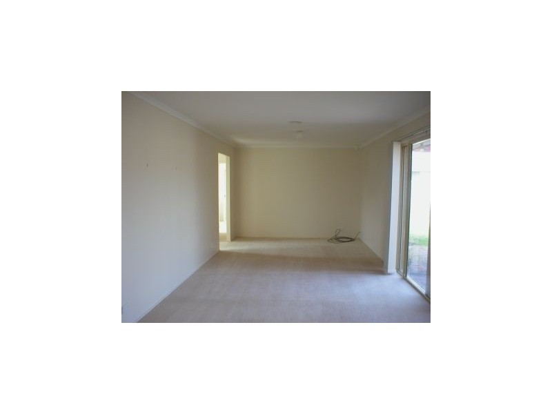 1 Merrijig Avenue, Cranbourne VIC 3977