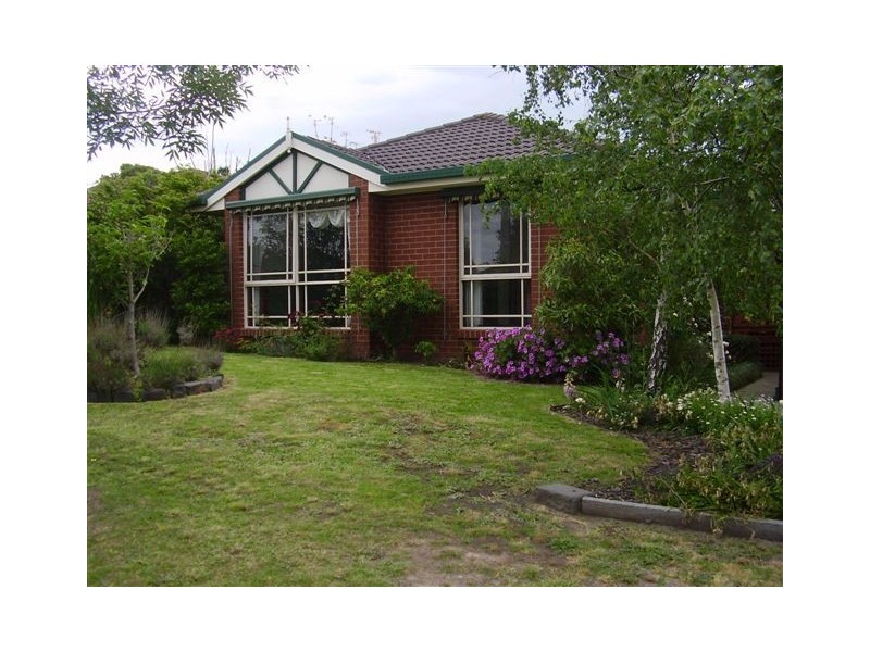 13 Allington Place, Langwarrin VIC 3910