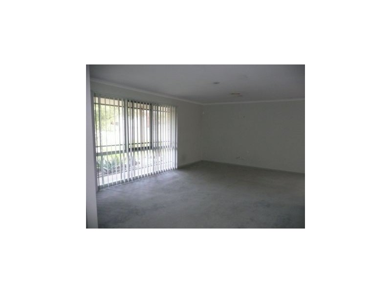 13 Huntly Court, Langwarrin VIC 3910