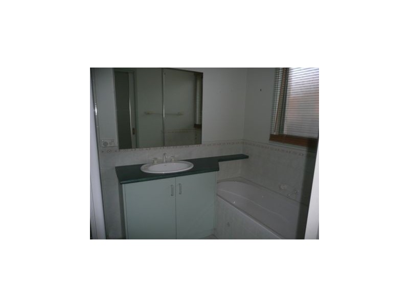 13 Huntly Court, Langwarrin VIC 3910