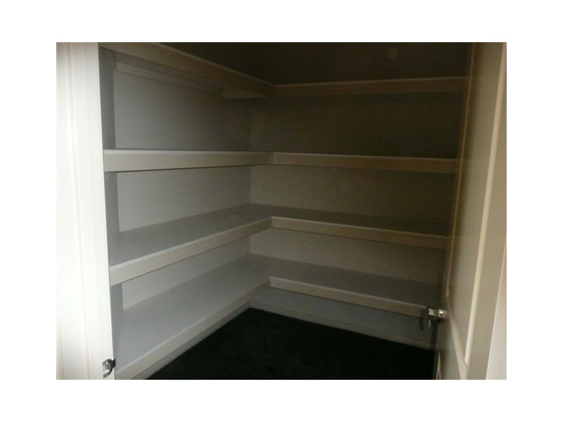 8 Bellis Court, Cranbourne South VIC 3977