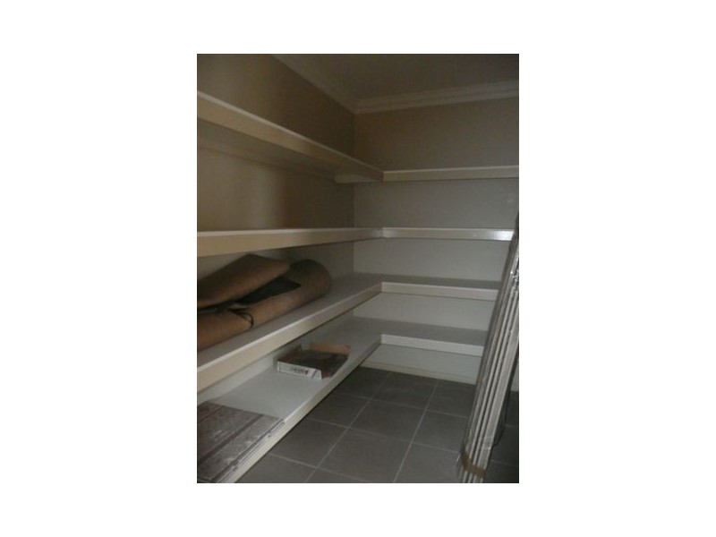 8 Bellis Court, Cranbourne South VIC 3977