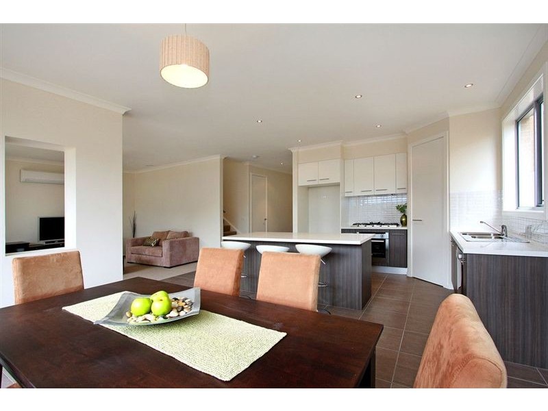 8/27 Greenisland Avenue, Mount Martha VIC 3934