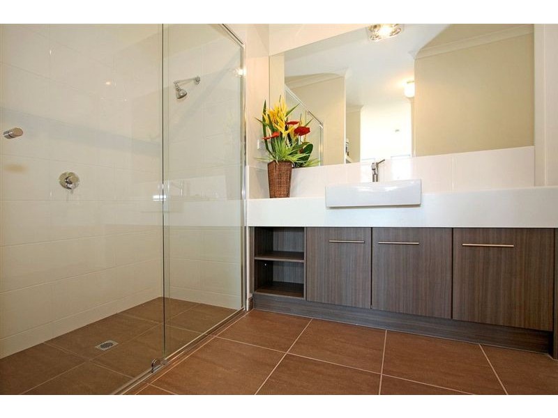 8/27 Greenisland Avenue, Mount Martha VIC 3934