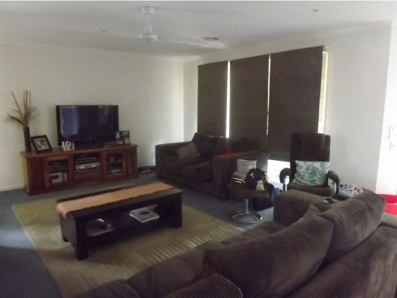 28 Frances Drive, Mount Martha VIC 3934