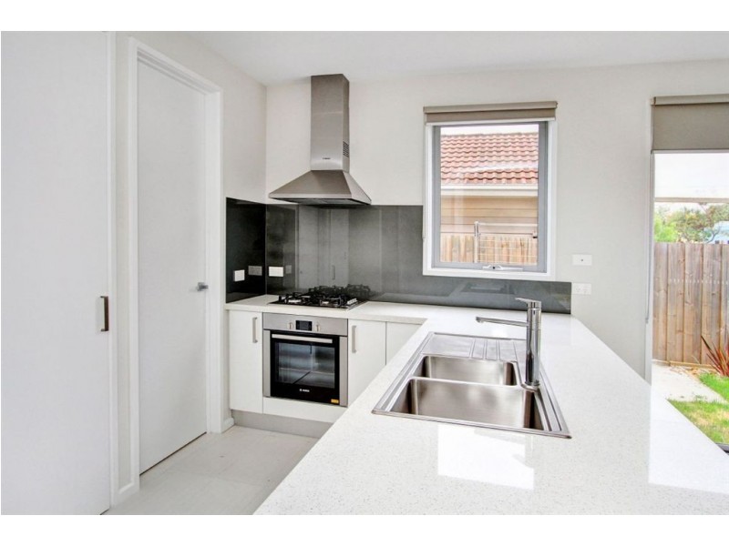 1/5 Kent Street, Mornington VIC 3931