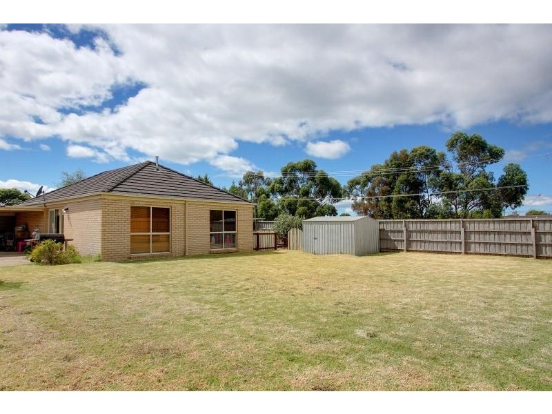 2 Melaleuca Drive, Hastings VIC 3915