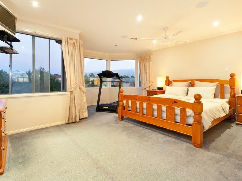 3 Mulsanne Way, Mornington VIC 3931