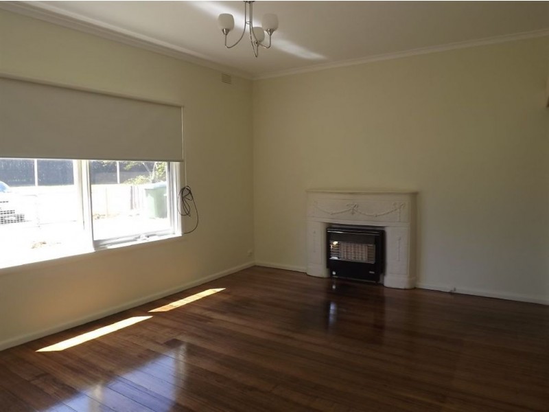 26a Gleneagles Ave, Mornington VIC 3931