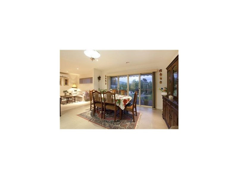 77B St Mitchell Circuit, Mornington VIC 3931