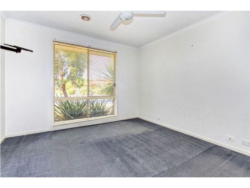 28 Frances Drive, Mount Martha VIC 3934