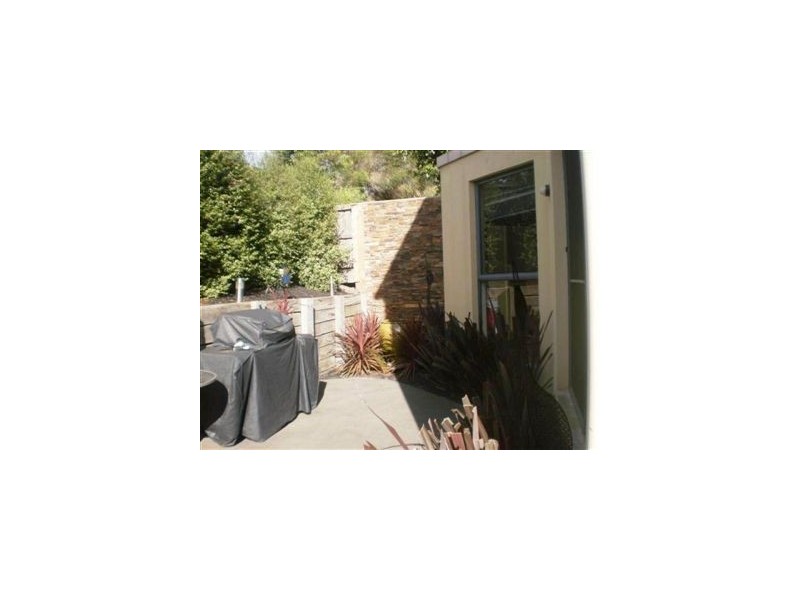 16/2a Bentons Road, Mornington VIC 3931