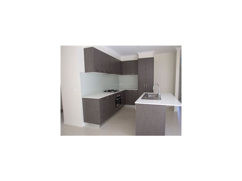 1/35 Van Ness Ave, Mornington VIC 3931