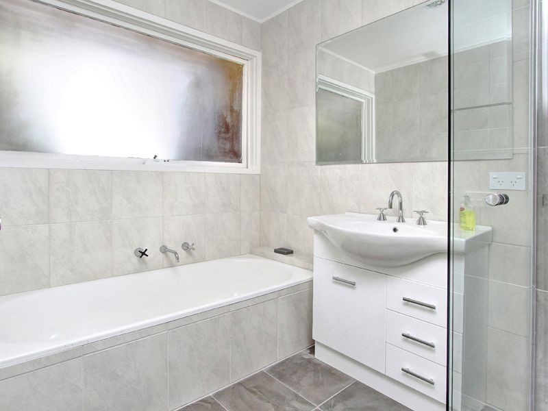 6/8 Johns Road, Mornington VIC 3931