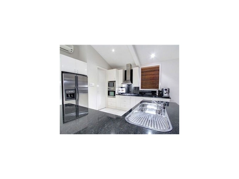 22 Rockleigh Drive, Mount Martha VIC 3934