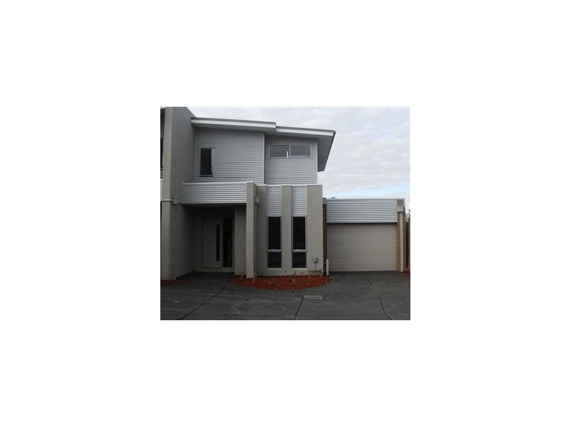 3/35 Spray Street, Mornington VIC 3931