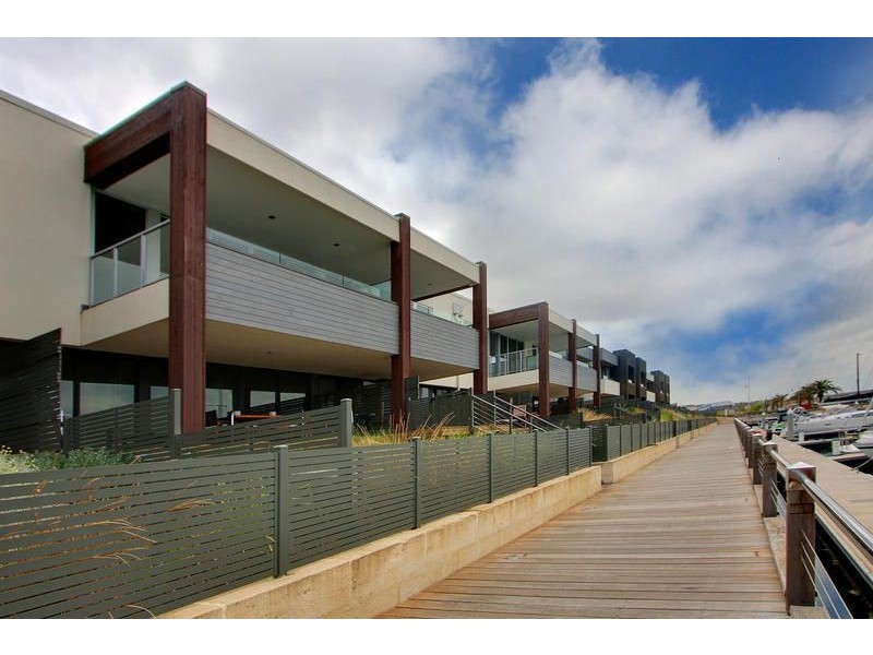 C203/83 Spinnaker Terrace, Safety Beach VIC 3936
