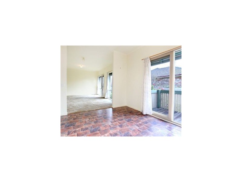 1/6 Beach Grove, Mornington VIC 3931