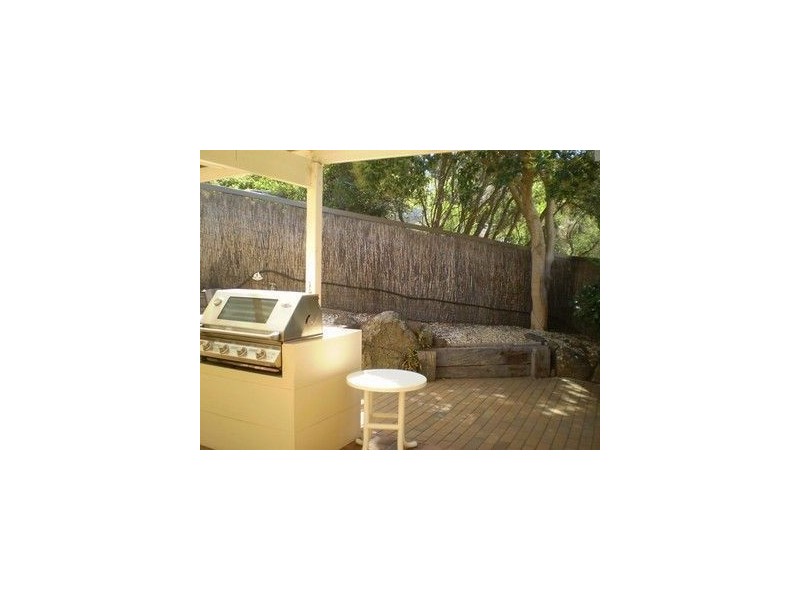 17 Ellerina road, Mount Martha VIC 3934