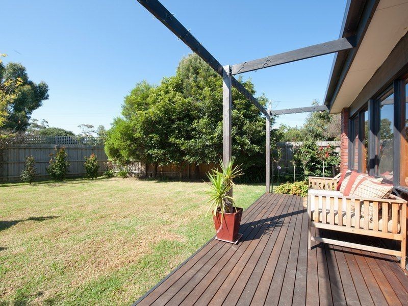 8 Nirringa Court, Mount Martha VIC 3934