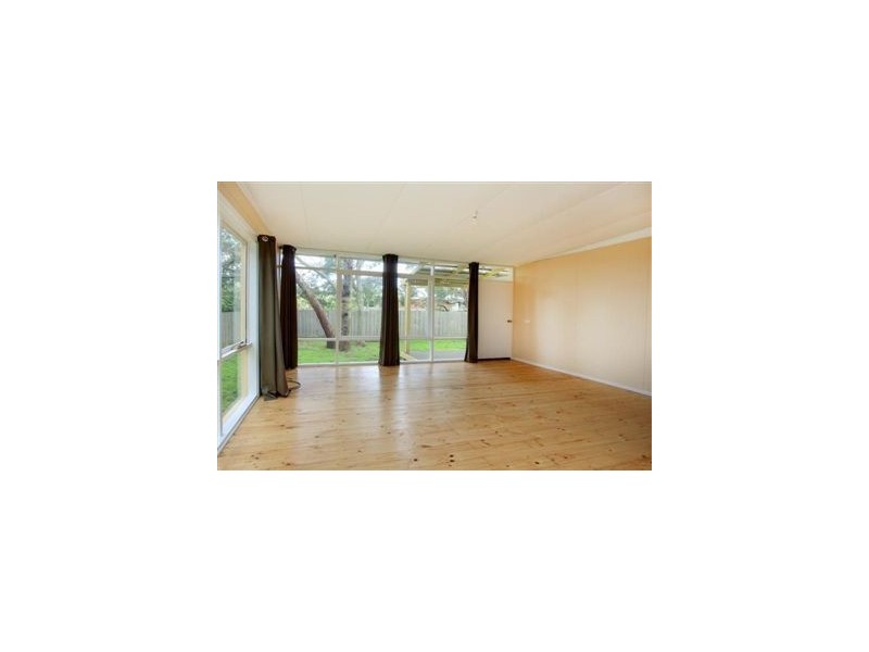 13B Alameda Avenue, Mornington VIC 3931