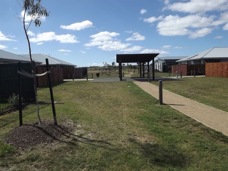 16 Portside Way, Safety Beach VIC 3936