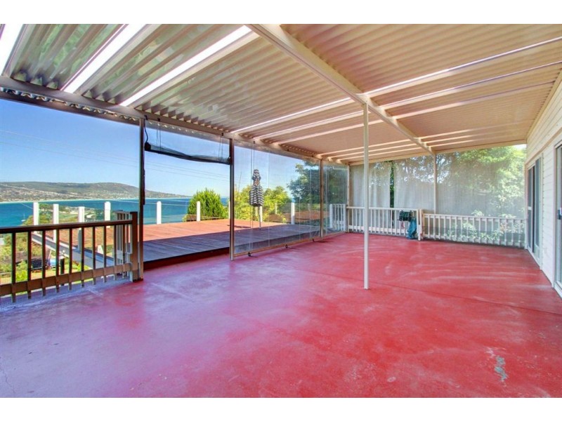 17 Ellerina Road, Mount Martha VIC 3934